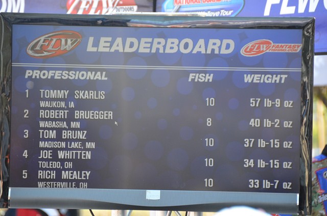 4C6F178D-3007-4364-A2F2-03A7B444073E