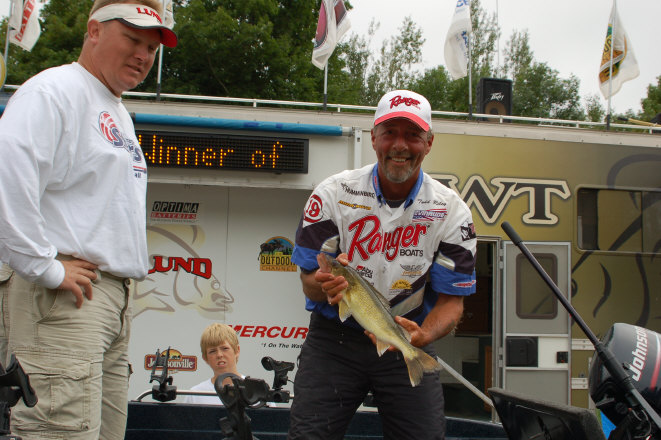 4CB4B458-C423-4494-B2C8-D5262DA54706