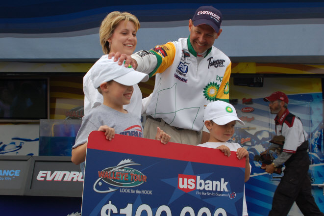 4CC42D14-CD33-485E-9ED4-9BFD6956C3D1