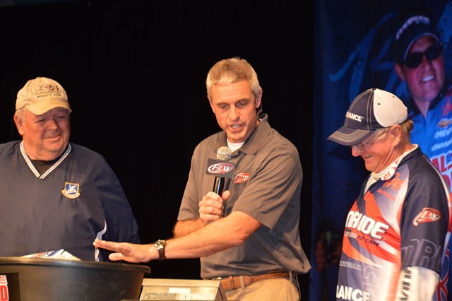 4CD5CAAC-EDC1-4287-A6D0-BFDBA0C0DAE2