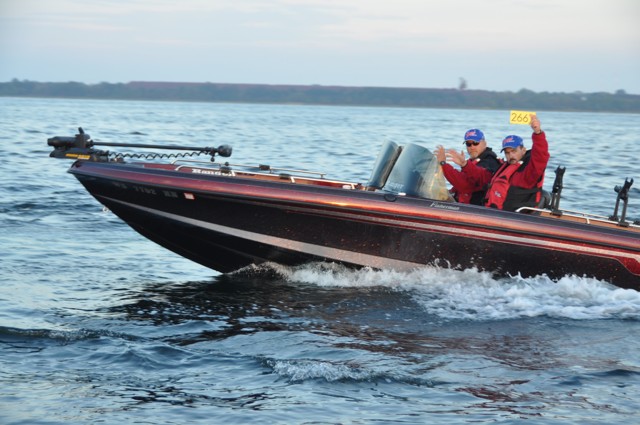 4CD605C5-35D4-40E3-9895-D384CAD449AF