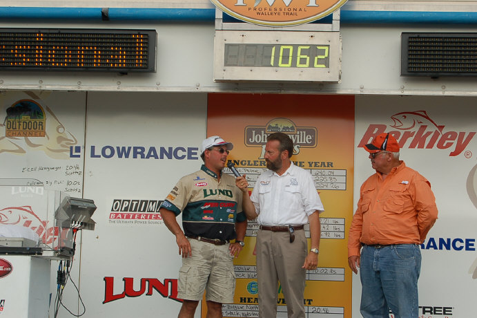 4CF2227B-CCB9-4BC8-BF38-0E52A5CBA405