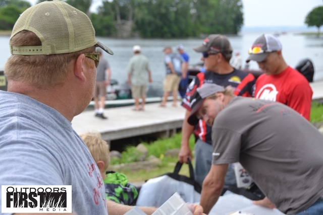 4D083841-94CE-4C44-BDF1-972121D6AE6E