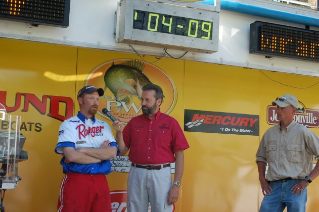 4D18DC8E-ED83-460D-8CE3-4EA47AC7FE68