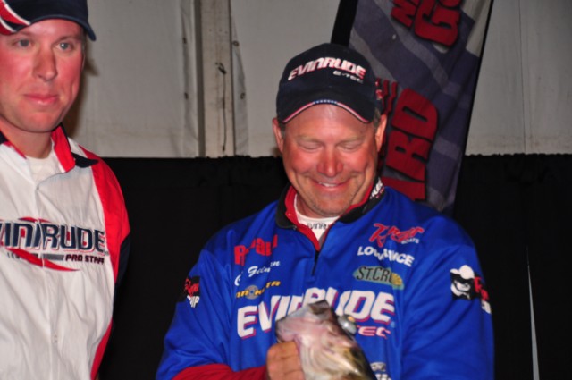 4D2A1C6F-B990-43A5-B41F-8F6D4B77C354