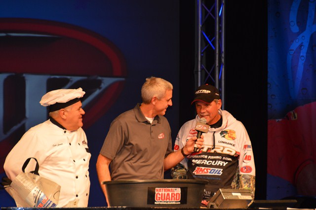 4D40D5D1-44AE-40CB-AA83-8D79F7D23B4A