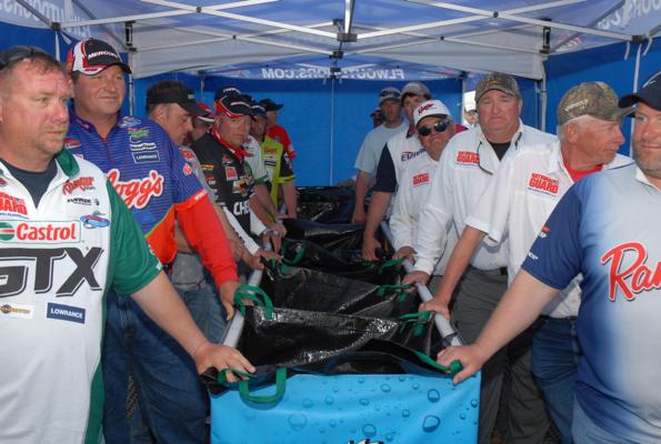 4D6242FF-C2FF-49C1-A6F7-385F8C9BCF8E