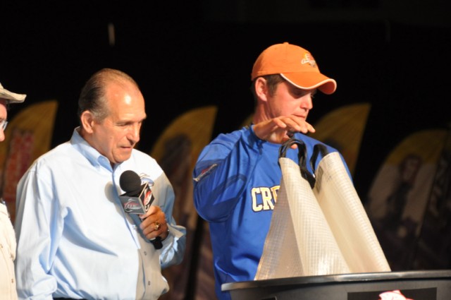 4D699E27-3C54-40DA-81E3-455D36319DA1