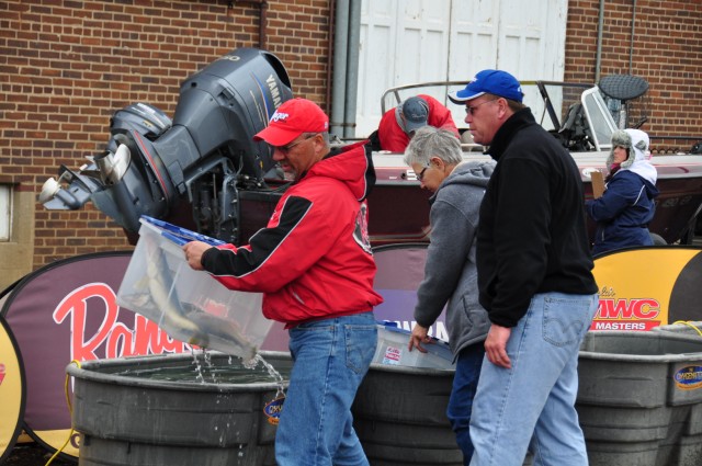 4D72FFF2-2C27-42BF-942A-2A087102B230