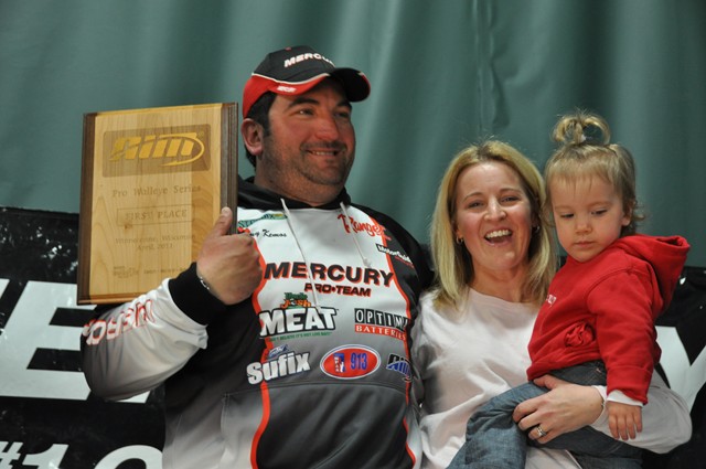 4D75C493-0586-4A5B-98C6-AC51829D9134