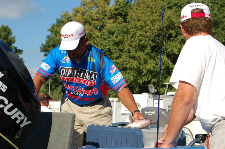 4D77BBF6-98A6-4FFB-8054-F2F55AC583C3