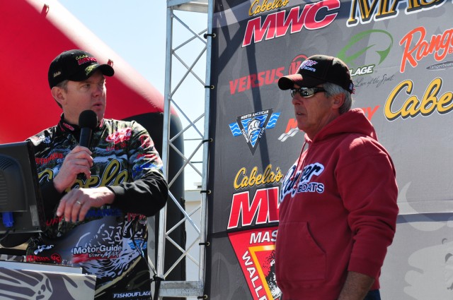 4D8D4A86-D730-4A99-8875-11011E13EC97