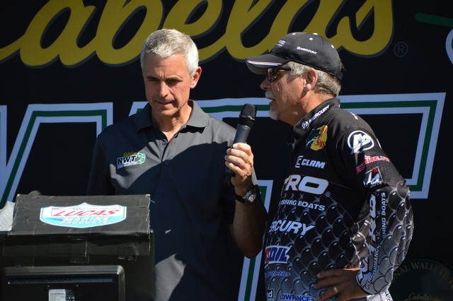 4D8F05D1-CE12-4EBD-92DD-810E5BB361EF