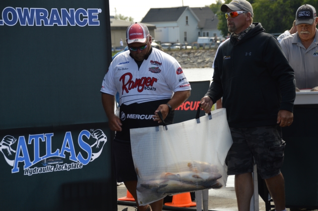 4D90069A-6077-4E97-9646-CD0F70768E10