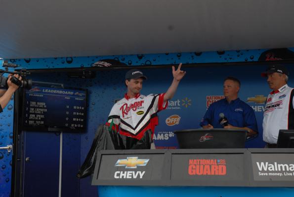 4DA561DD-6525-40A5-A05A-DD8556D163C6