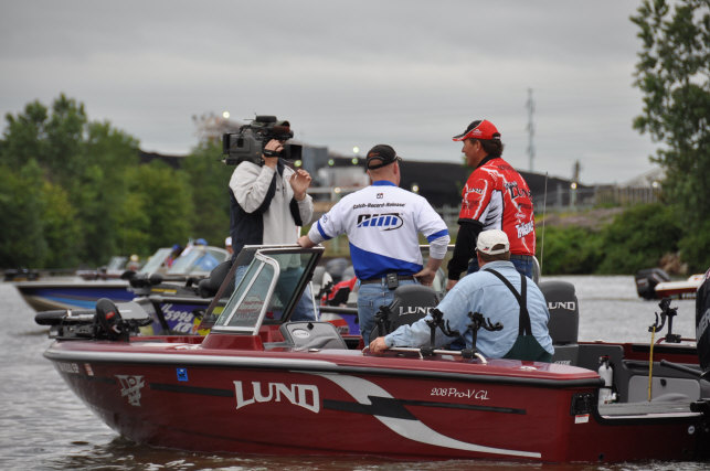 4DC9B5DC-F46D-447F-81F3-CDAAEF2BA6CB