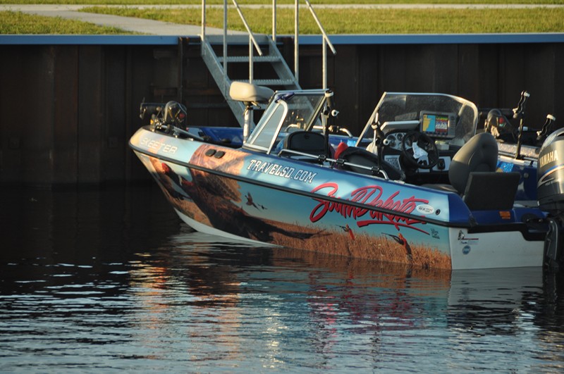 4DE84E8E-76FE-4933-A77D-C301AFA9A2CC