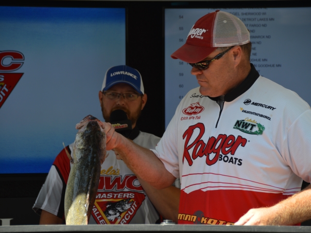 4E15A3FD-CE2E-43C4-817B-9EB4389FAE1B