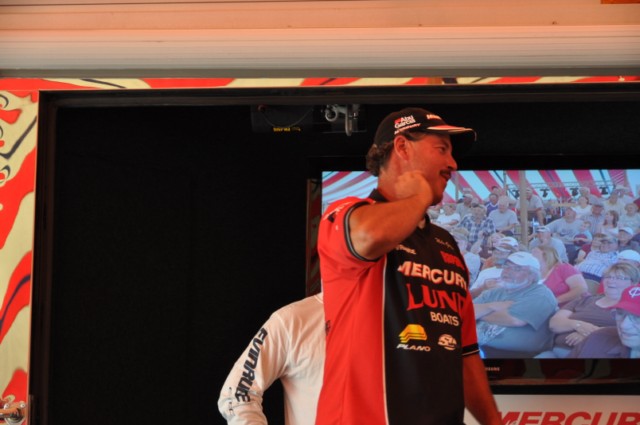 4E3C354F-BF41-4505-82B7-1277D1B622F1