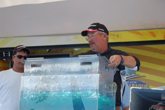 4E5A1CAC-368F-4DBE-B2C6-70FB3027A1BF