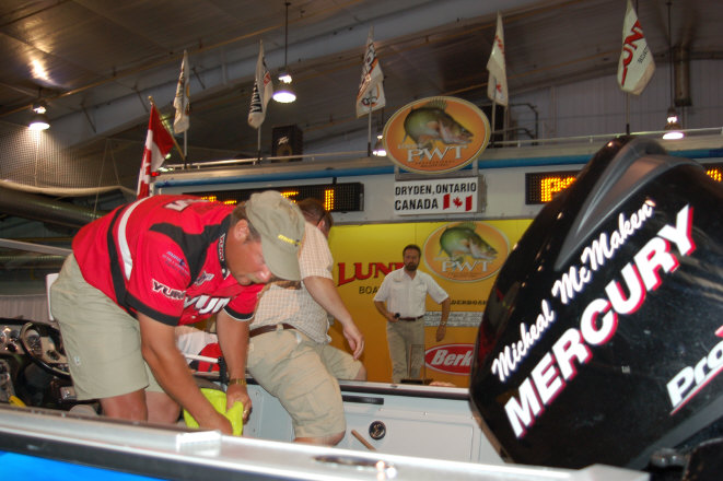 4EB0739C-C2DA-4A5D-B5CD-99681ECDD7F6