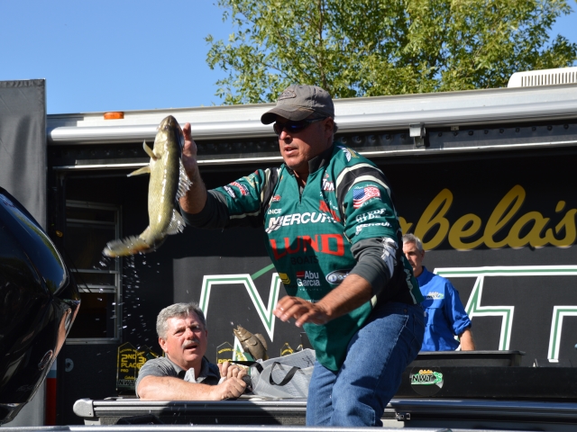 4EC17D79-5B25-4B50-AA20-F4B311EF9360