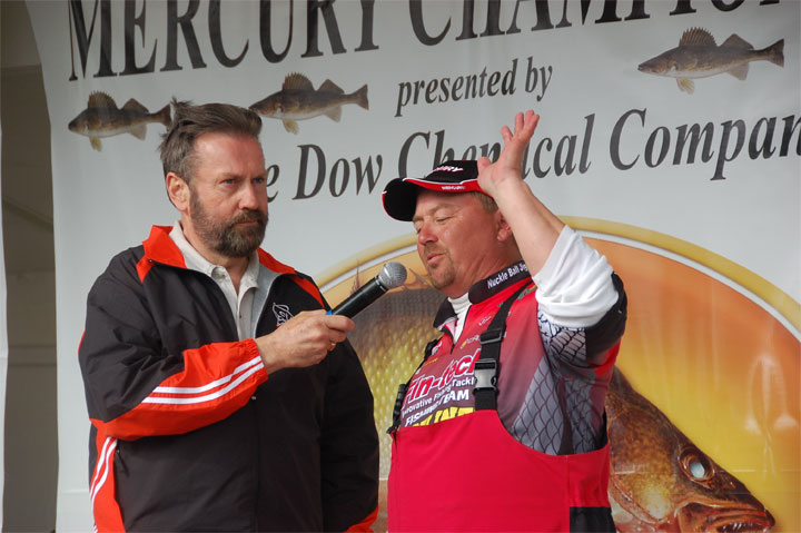 4F02AD73-FD4B-4374-93DF-56E7FB6AB359