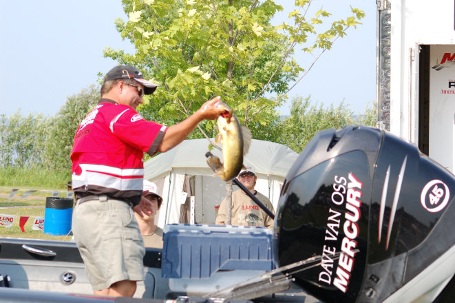 4F40C711-1B5F-4CC6-A247-14775730EE86