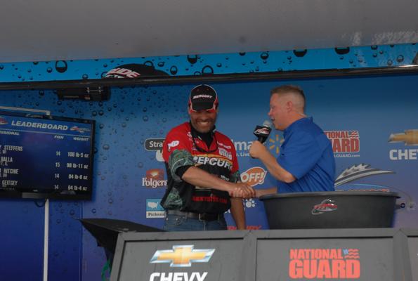 4F84D84A-E286-41B5-BDEF-0C713B69D1C2