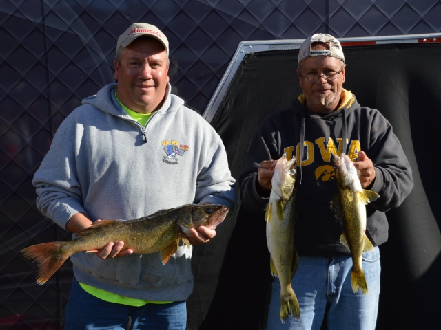 4F8B6B49-3B2D-4B73-BC7D-8A8B137CCAF8