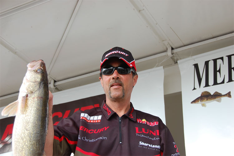 4FB11510-A593-4CF9-9BA6-32F9F7BD0F4B