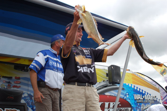 4FCD86F0-0F52-48EA-98A6-672DB8EE33CA