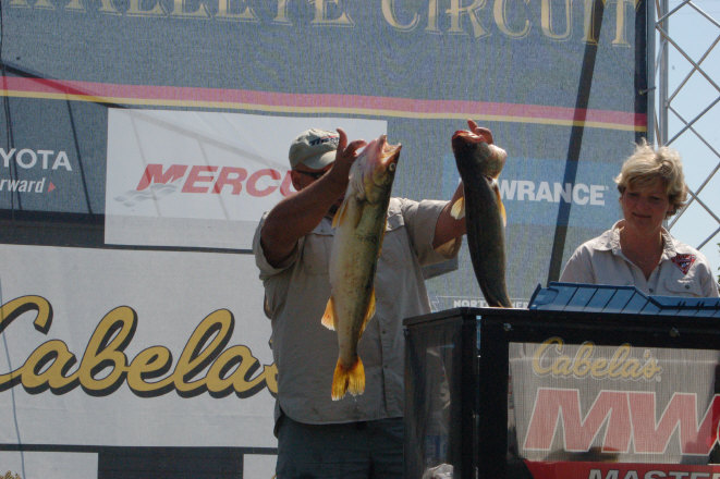 4FEB2A34-C574-4C4A-A432-FC149C704459