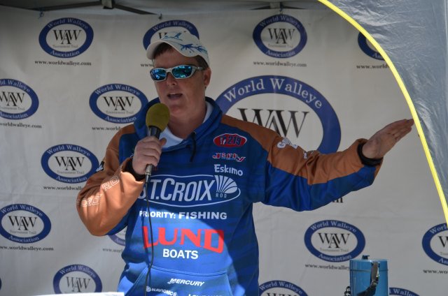 4FF006E2-1014-481E-BF40-783B2E2EC18E