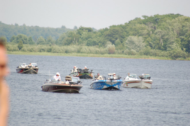 4FF45498-ADF4-42A2-9F93-8BE8A2583ABA