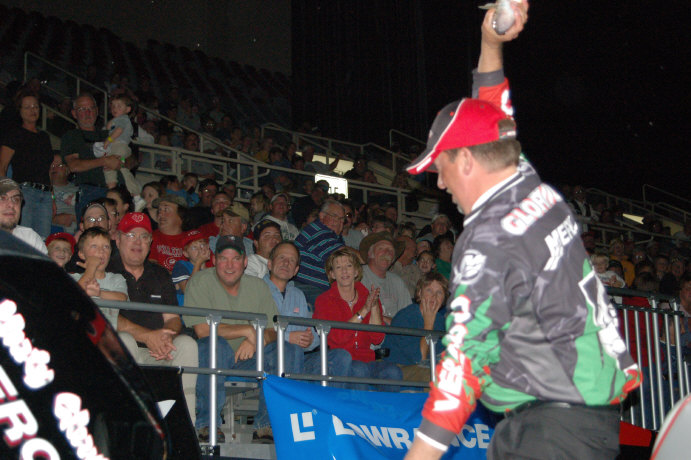 45C1B061-54CC-4A12-BD26-EA98DE6D831C