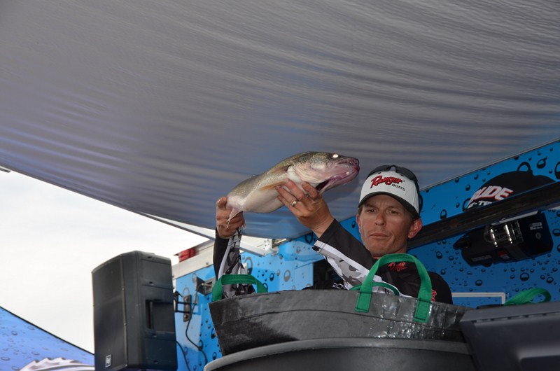 8795D2CE-775F-4851-B90E-6C75937F9199