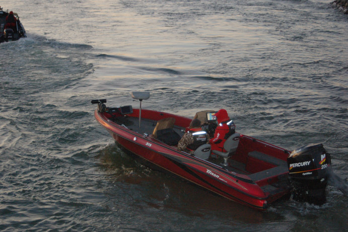 7F8CC1E2-A346-4F53-8E3D-AFB5C8607F6E