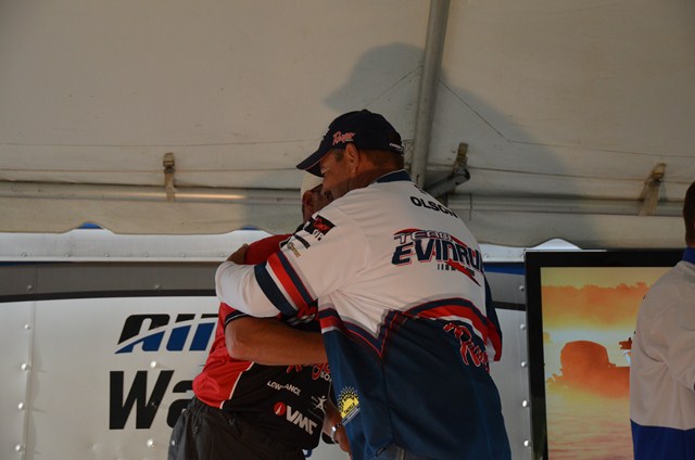 505AA321-F063-40D4-87F7-1BFD8A1E5F2E