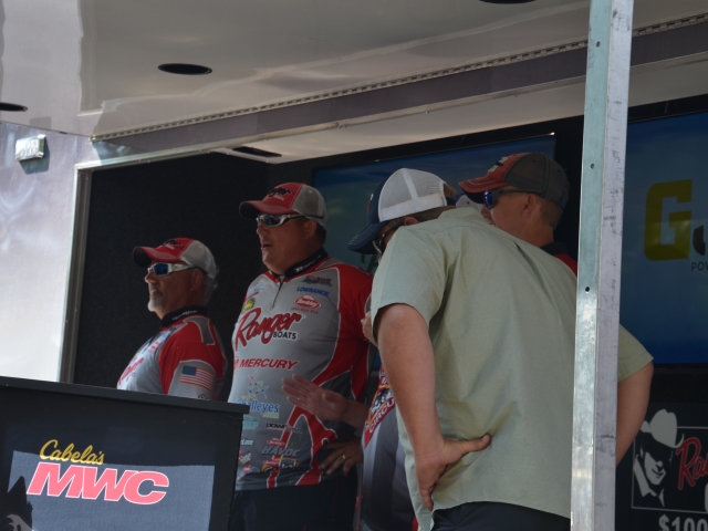 505F01D4-6A61-4F60-8F68-954D7FB8DADD