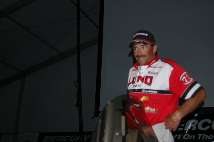 50AE9744-F903-4E4E-8107-20B42ED106F2