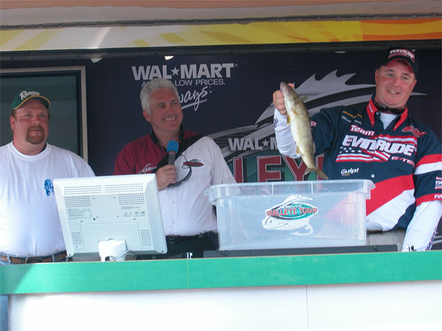 51054FE6-32DB-402E-9102-4255F7B1CBDF