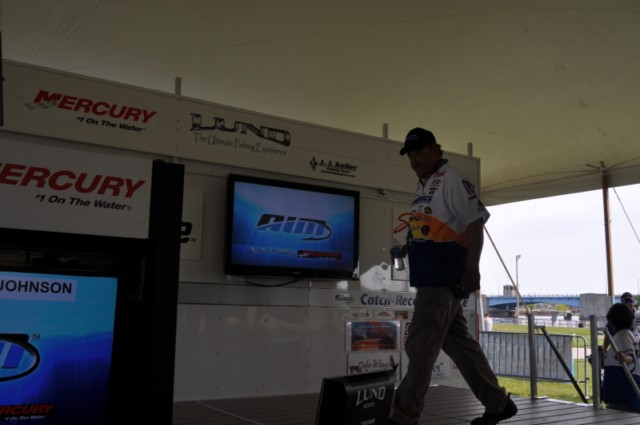 5114D362-04C7-4ED9-A4F6-218E84C04C1E