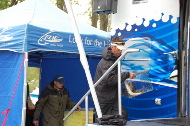 5162696C-A55B-455F-A48E-D6AAD1431E03