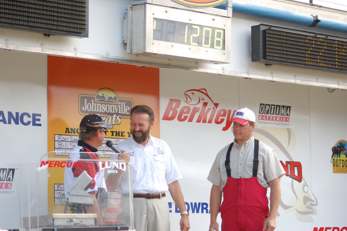 5195F4C7-ED0C-4184-B6B2-8F32D5D49DDC