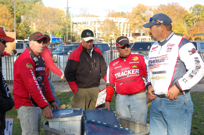 51A9C909-B1D8-4733-BCDE-937A6D60F204