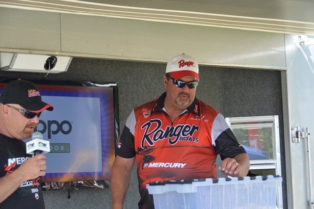 51D5C062-7F7D-42F9-8A8E-295D378C0DD0