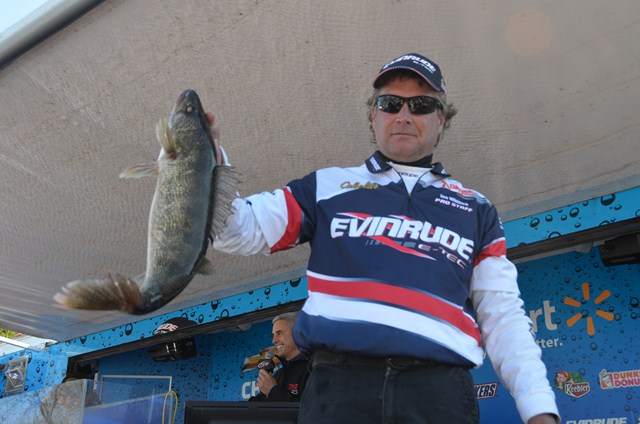 522CA740-5C40-4A8F-B888-B0067A8B13CB