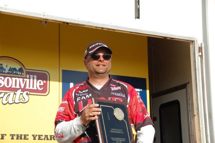 52843F0B-0DB4-470A-BE39-14D42BDD0A4D