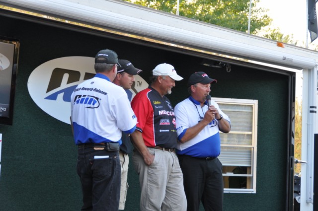 529C802F-3031-42A4-88AE-CA862A66DEF8